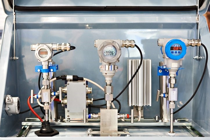  8.	SENSORS & CONTROLLERS  img